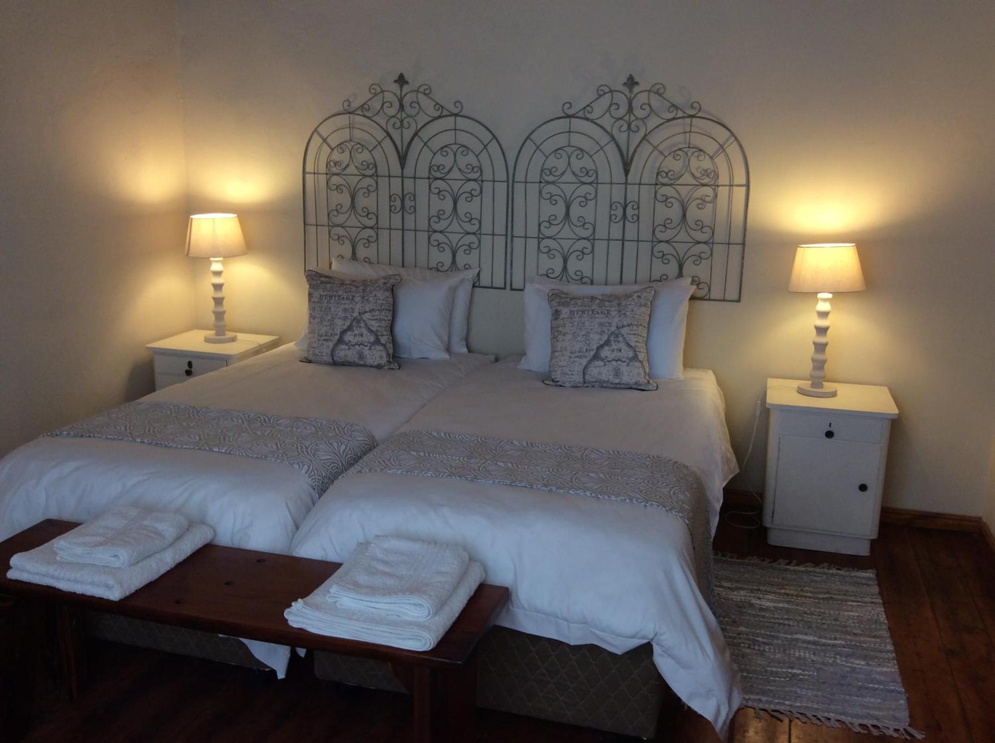 Pepper Tree Accommodation Beaufort West Room photo